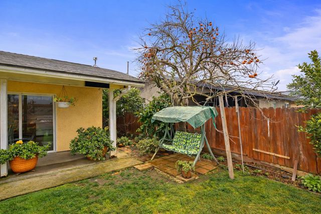 23663 Las Palmas Avenue, Madera, CA 93637