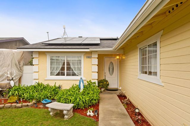 23663 Las Palmas Avenue, Madera, CA 93637