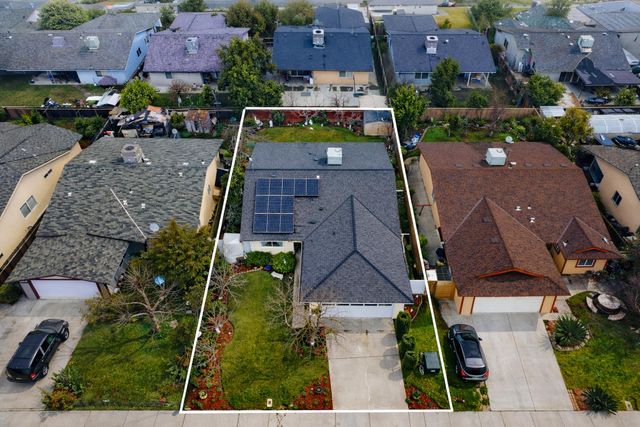 23663 Las Palmas Avenue, Madera, CA 93637