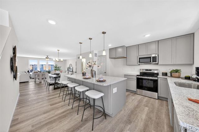 5014 Becks Landing Lane, St Charles, MO 63301