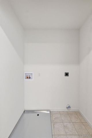 5014 Becks Landing Lane, St Charles, MO 63301