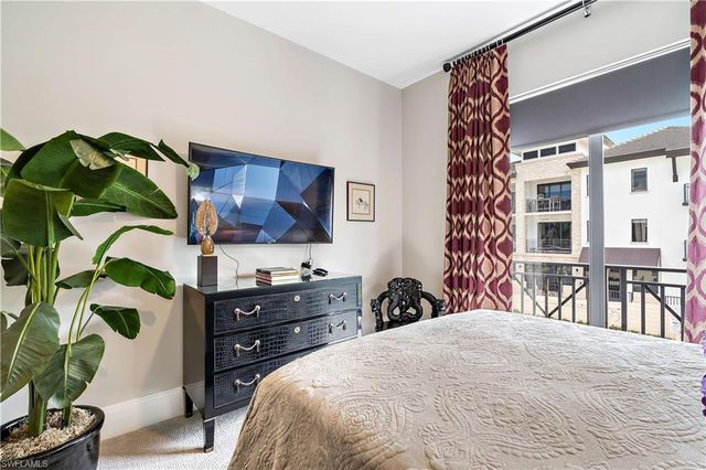 1030 3rd AVE S # 302, Naples, FL 34102