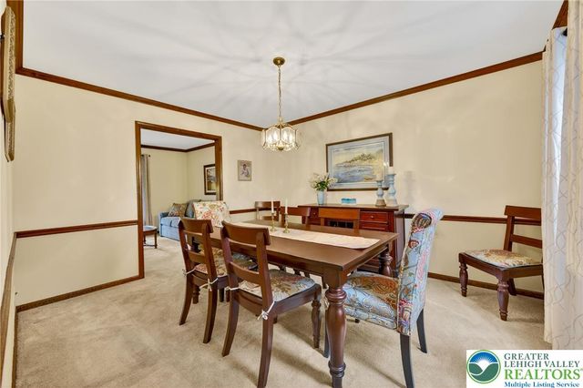 5292 Hanover Drive, Lower Macungie Twp, PA 18106