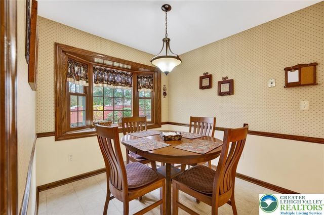 5292 Hanover Drive, Lower Macungie Twp, PA 18106