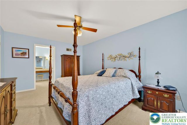 5292 Hanover Drive, Lower Macungie Twp, PA 18106