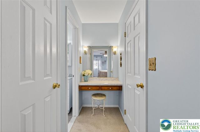 5292 Hanover Drive, Lower Macungie Twp, PA 18106