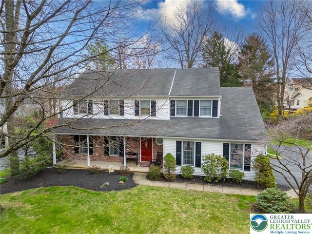 5292 Hanover Drive, Lower Macungie Twp, PA 18106