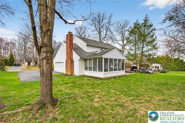 5292 Hanover Drive, Lower Macungie Twp, PA 18106