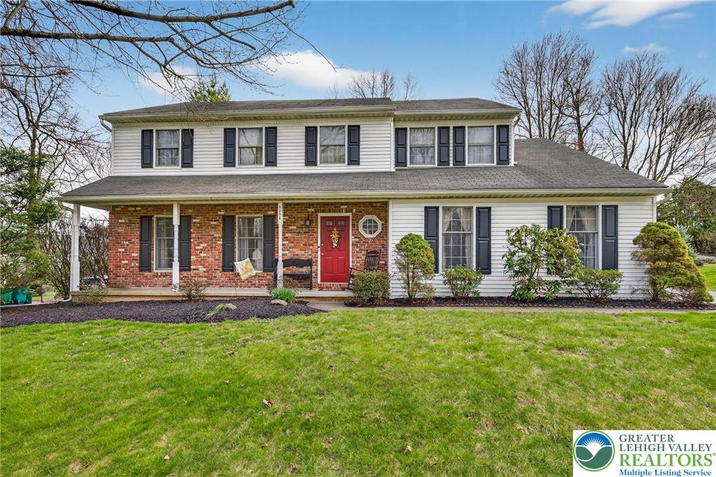 5292 Hanover Drive, Lower Macungie Twp, PA 18106