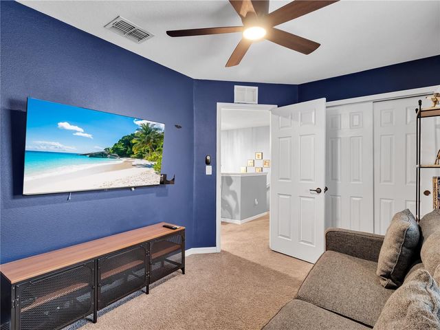 5019 BLUE LATAN LANE, Tampa, FL 33610