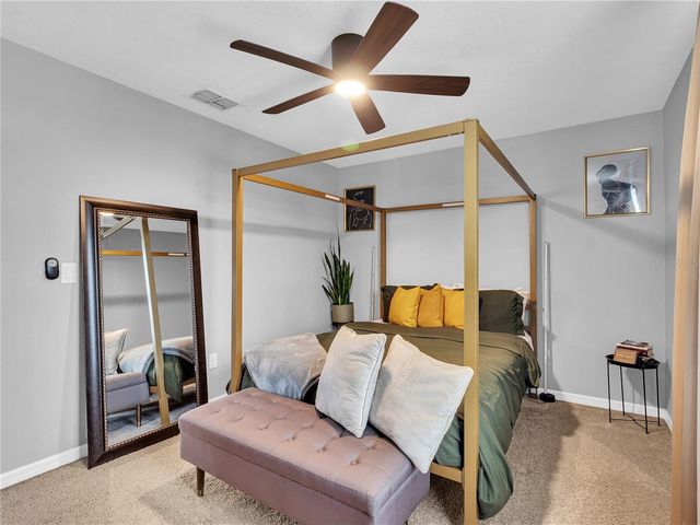 5019 BLUE LATAN LANE, Tampa, FL 33610