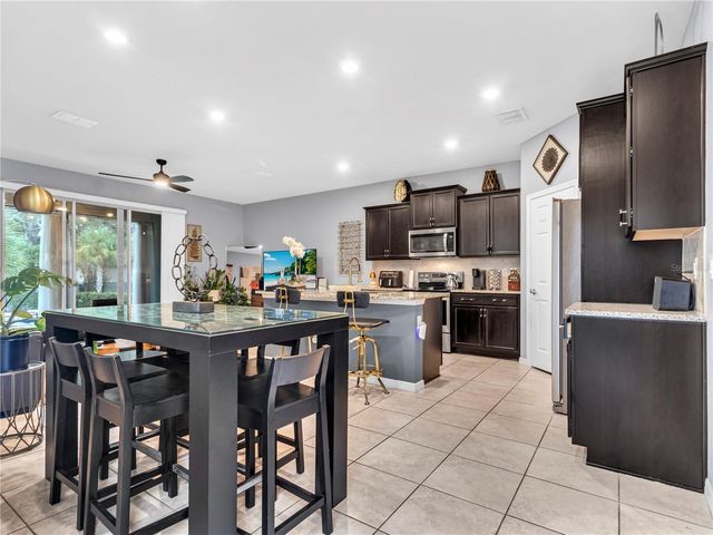 5019 BLUE LATAN LANE, Tampa, FL 33610