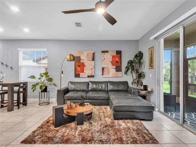 5019 BLUE LATAN LANE, Tampa, FL 33610