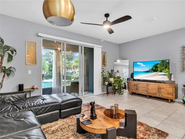 5019 BLUE LATAN LANE, Tampa, FL 33610