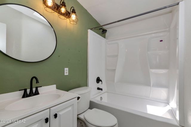 2416 S Forgeus Stravenue, Tucson, AZ 85713