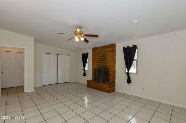 2416 S Forgeus Stravenue, Tucson, AZ 85713