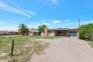 2416 S Forgeus Stravenue, Tucson, AZ 85713