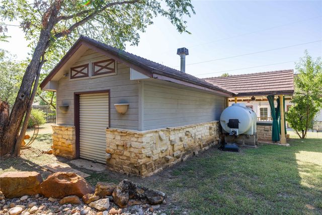 714 Quail Run, Brownwood, TX 76801