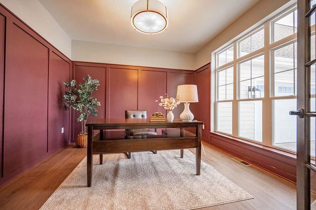 N51W18921 Quietwood DRIVE, Menomonee Falls, WI 53051