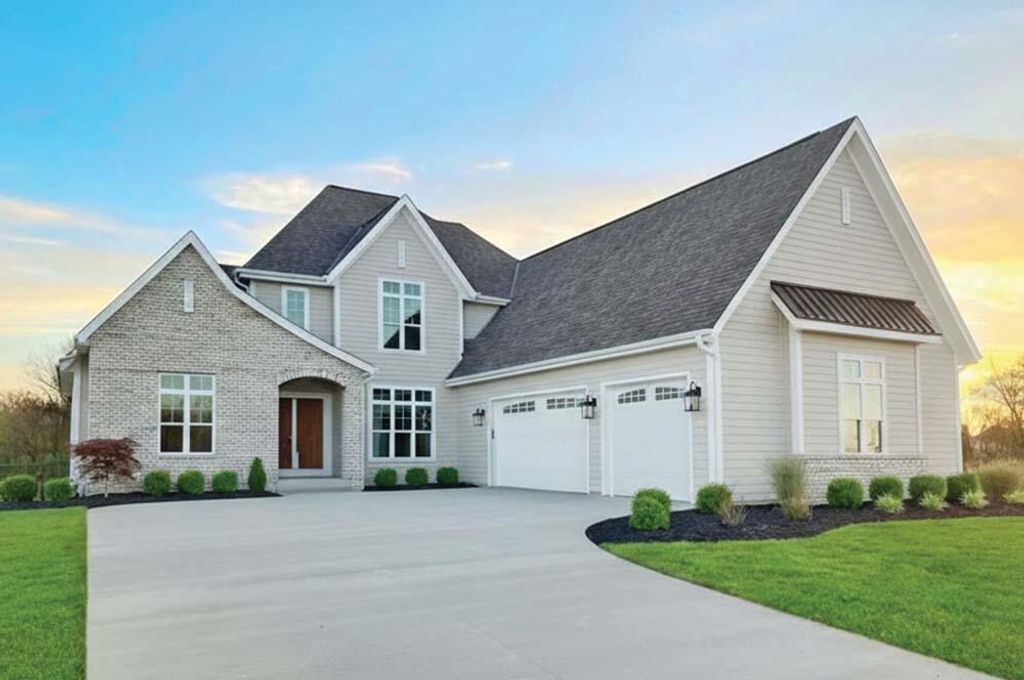 N51W18921 Quietwood DRIVE, Menomonee Falls, WI 53051