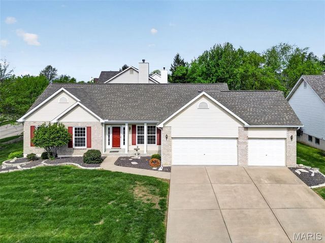 3 Southern Hills Court, O'fallon, MO 63366