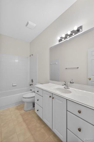 3 Southern Hills Court, O'fallon, MO 63366