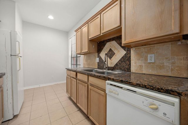 2255 Braeswood Park Drive 257, Houston, TX 77030