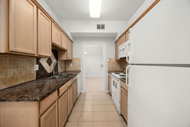 2255 Braeswood Park Drive 257, Houston, TX 77030