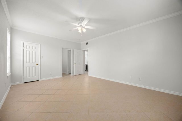2255 Braeswood Park Drive 257, Houston, TX 77030