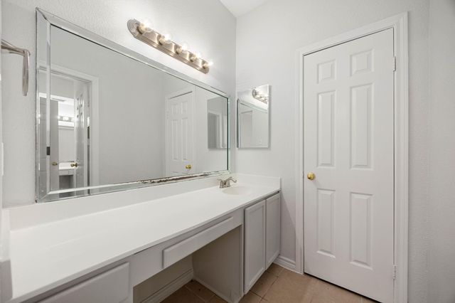 2255 Braeswood Park Drive 257, Houston, TX 77030