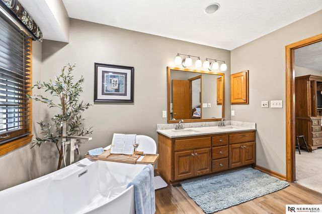1119 Wood Court, Fremont, NE 68025