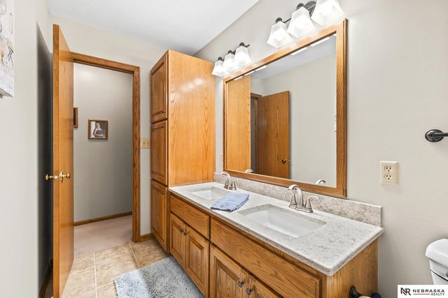 1119 Wood Court, Fremont, NE 68025