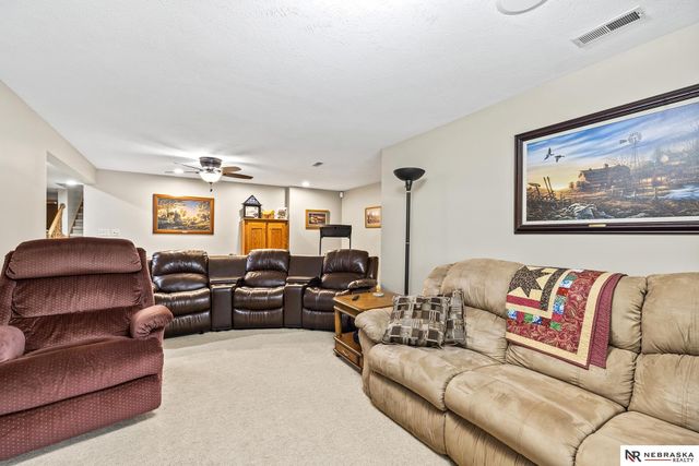 1119 Wood Court, Fremont, NE 68025