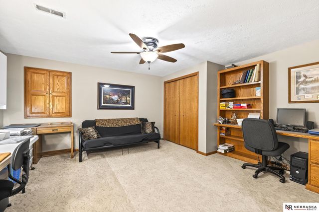 1119 Wood Court, Fremont, NE 68025