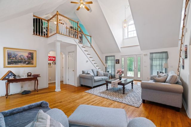 5291 Sam Hill Rd, Smyrna, TN 37167