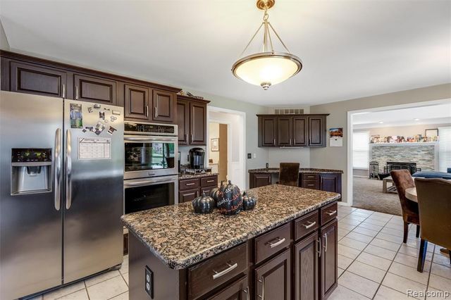 30425 Norwich Drive, Novi, MI 48377
