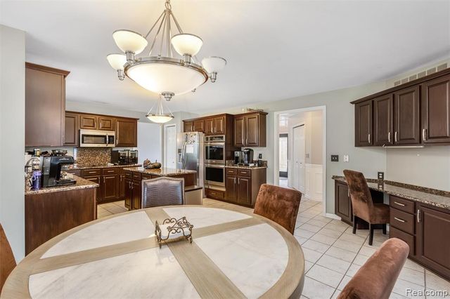 30425 Norwich Drive, Novi, MI 48377
