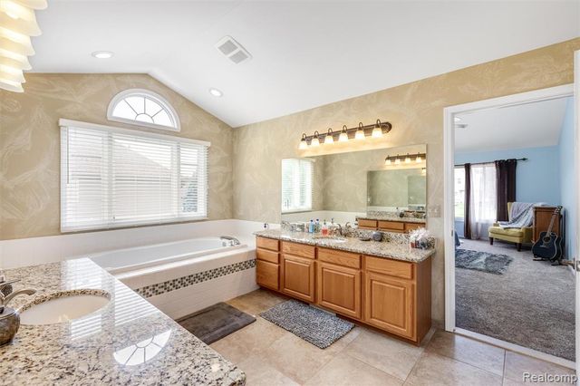 30425 Norwich Drive, Novi, MI 48377