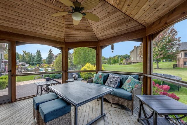 30425 Norwich Drive, Novi, MI 48377
