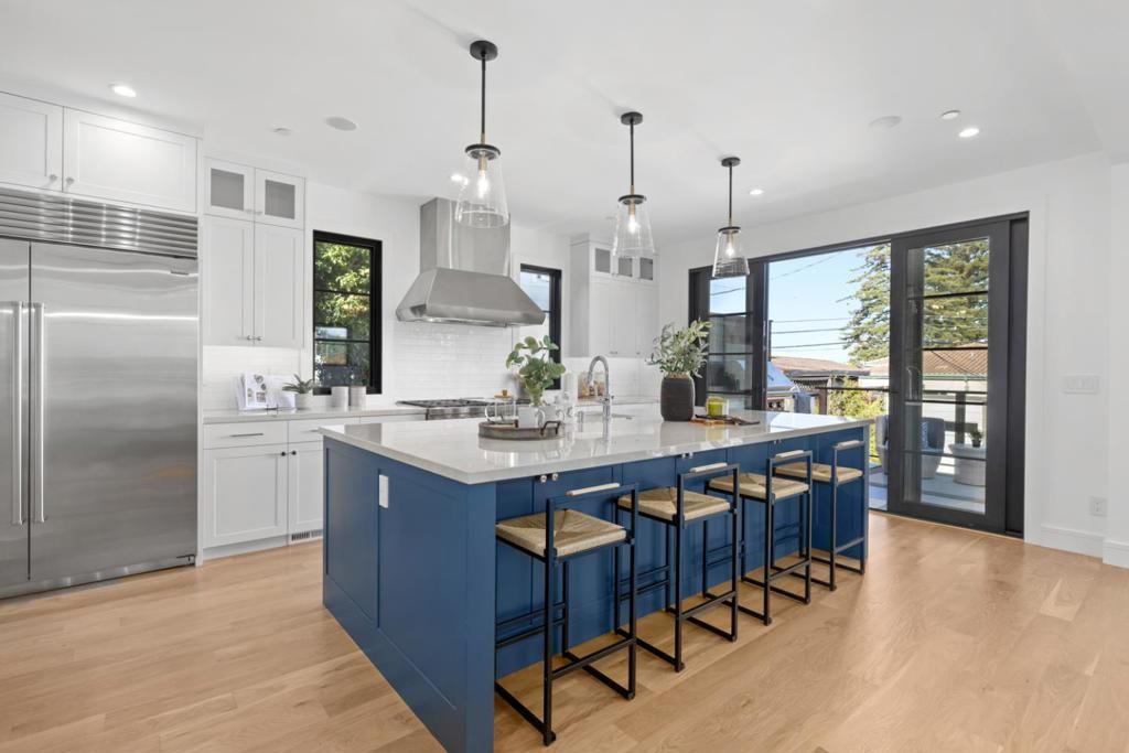 Image 14 of property listing at 611 Nevada Avenue, San Mateo, CA 94402