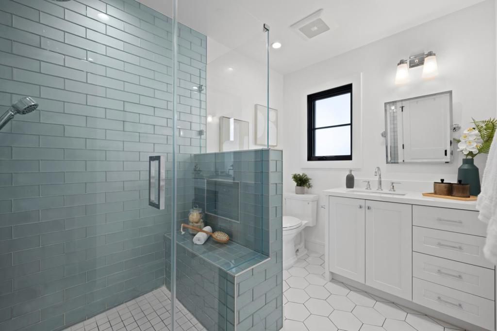 Image 24 of property listing at 611 Nevada Avenue, San Mateo, CA 94402