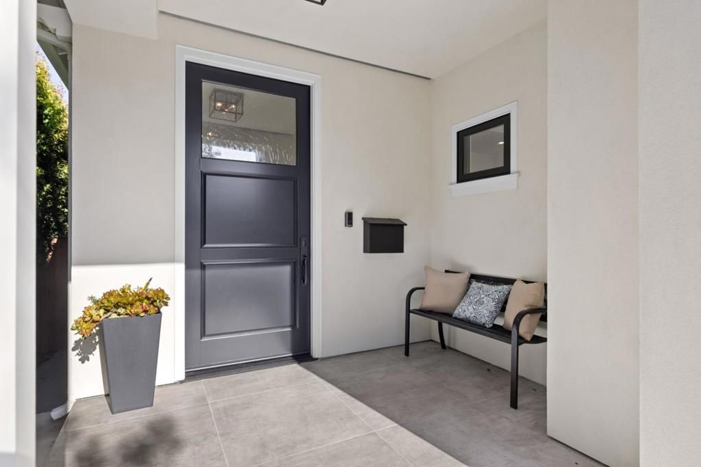 Image 3 of property listing at 611 Nevada Avenue, San Mateo, CA 94402