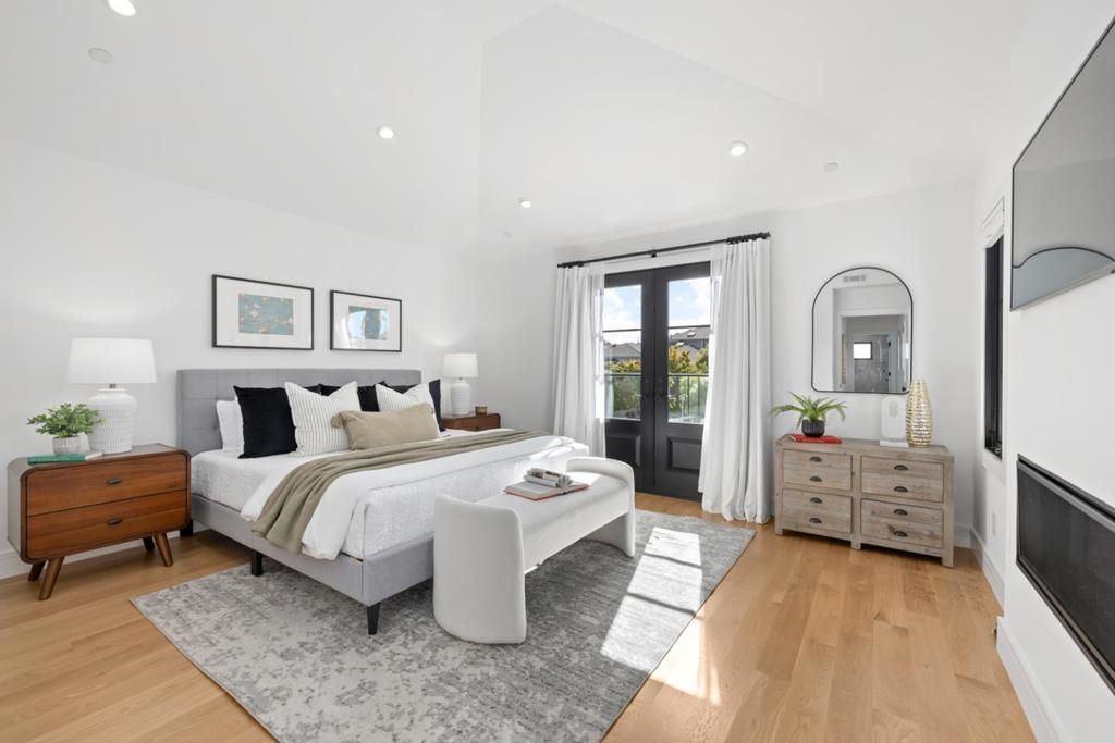 Image 32 of property listing at 611 Nevada Avenue, San Mateo, CA 94402