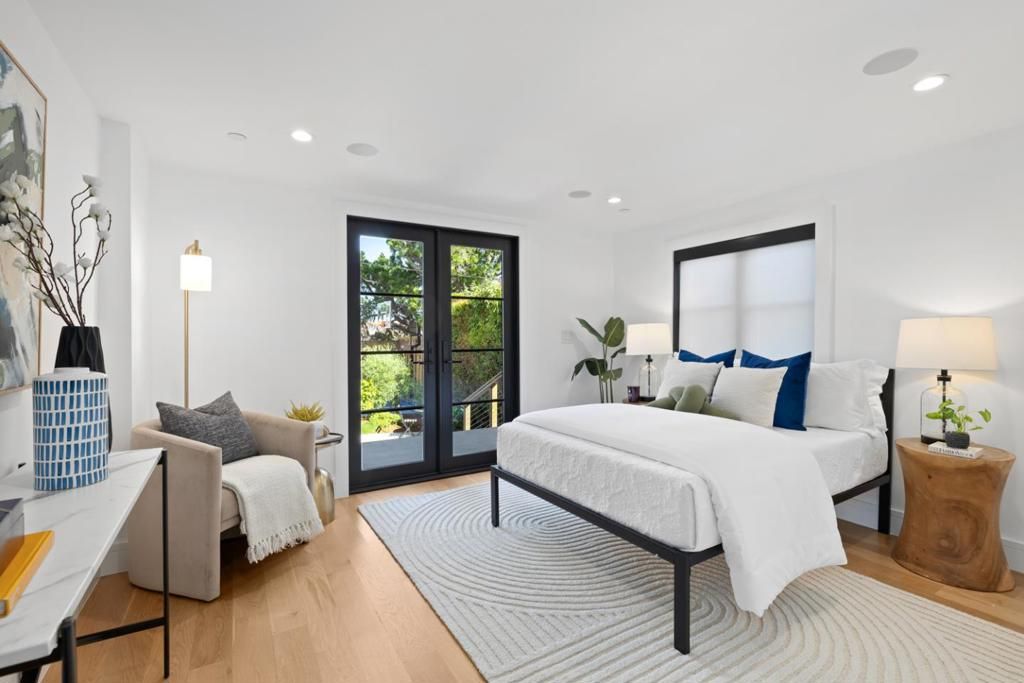 Image 35 of property listing at 611 Nevada Avenue, San Mateo, CA 94402