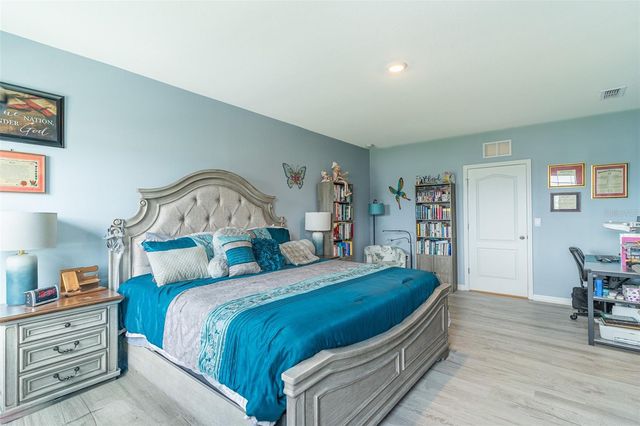 1328 DAISY FIELD DRIVE, Winter Haven, FL 33884