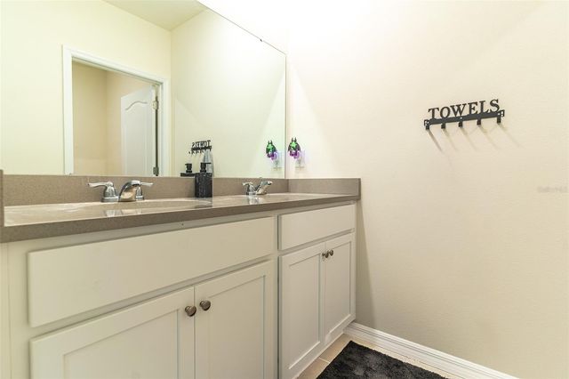 1328 DAISY FIELD DRIVE, Winter Haven, FL 33884