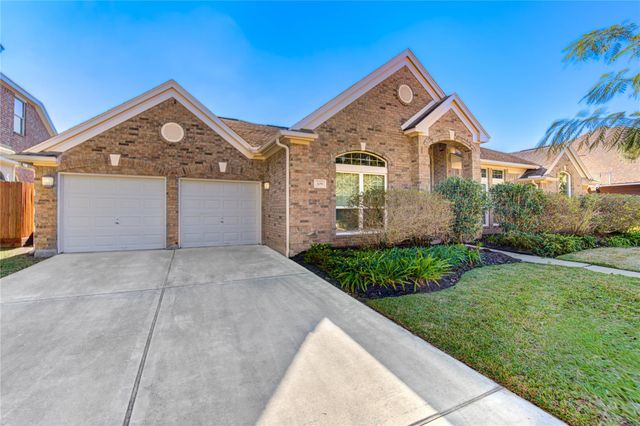 309 Oak Creek Drive, League City, TX 77573