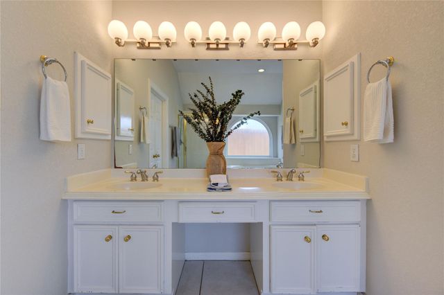 309 Oak Creek Drive, League City, TX 77573