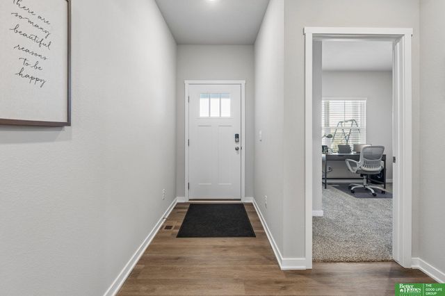 6417 Clear Creek Street, Papillion, NE 68157