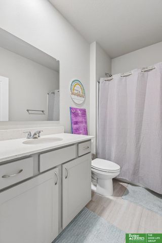 6417 Clear Creek Street, Papillion, NE 68157